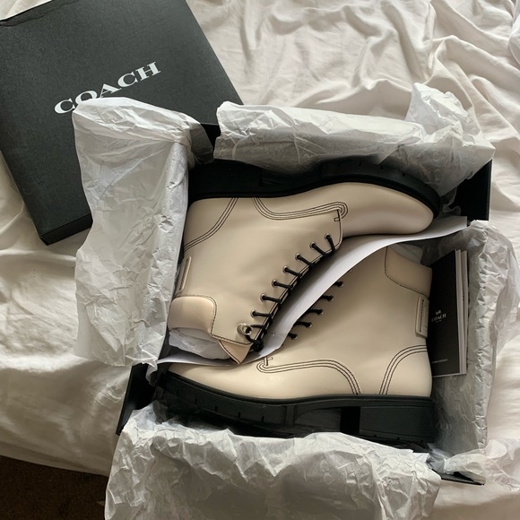 Coach Lorimer Booties - Picture 4 of 7